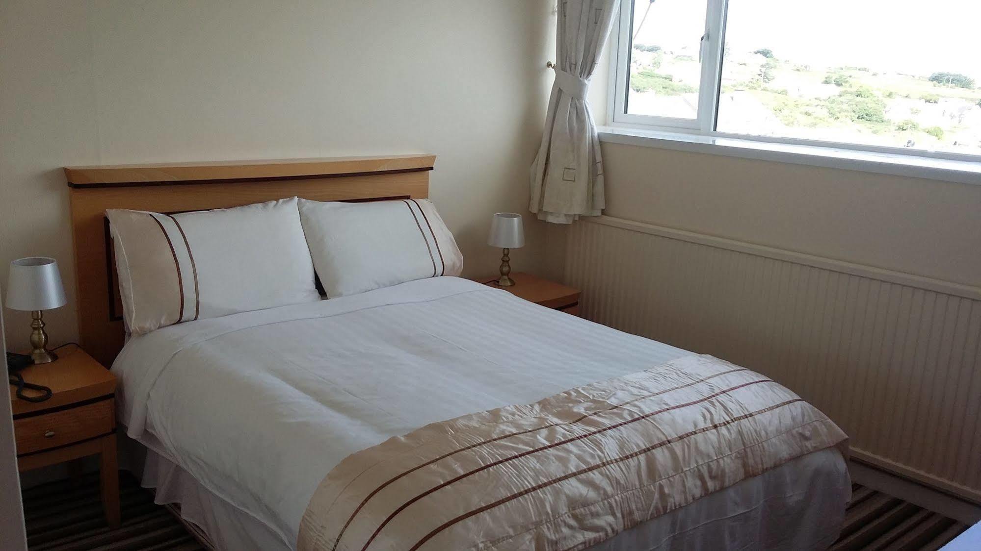 The Strand Hotel Ballyliffin Ngoại thất bức ảnh